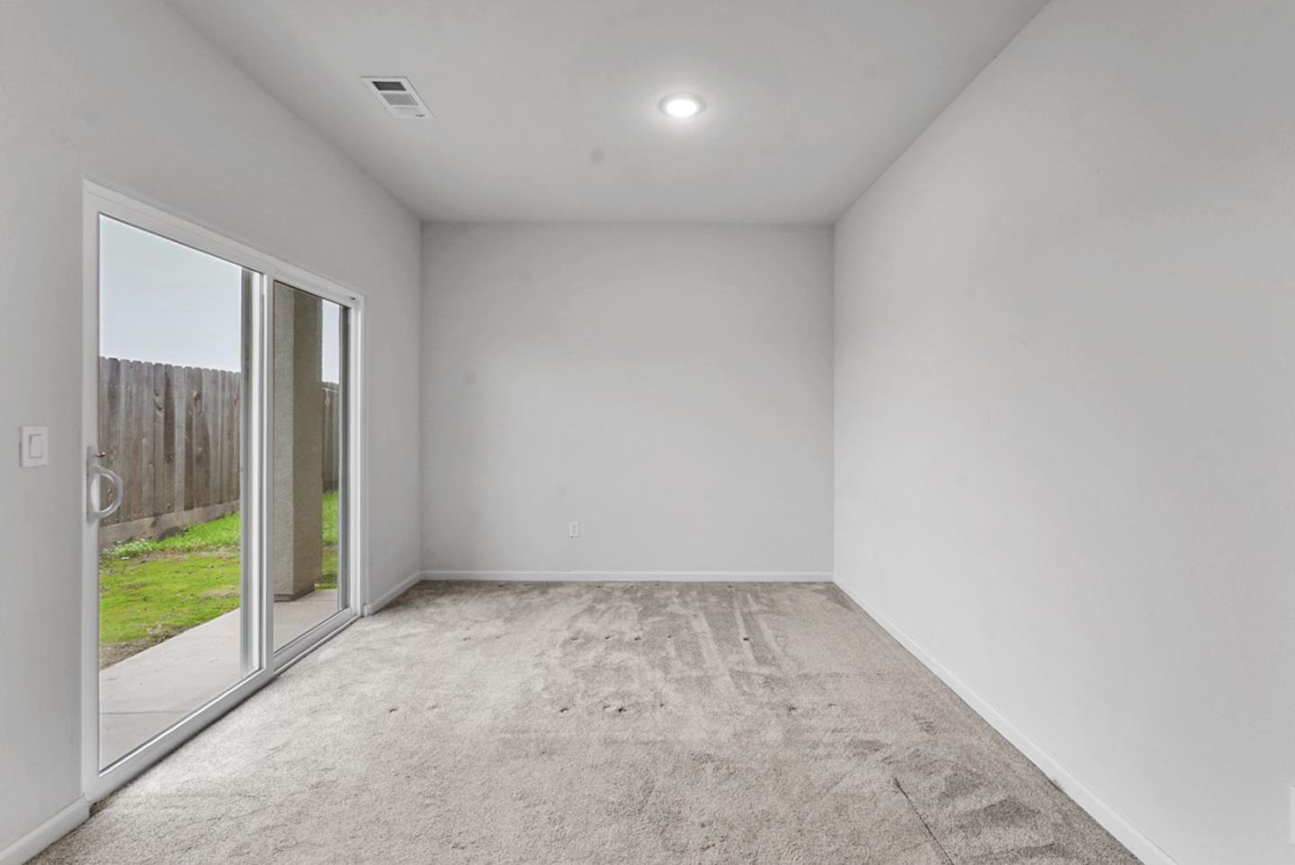 683 Granada Court Merced, CA 95341 - Photo 10 of 14 a view of room with window