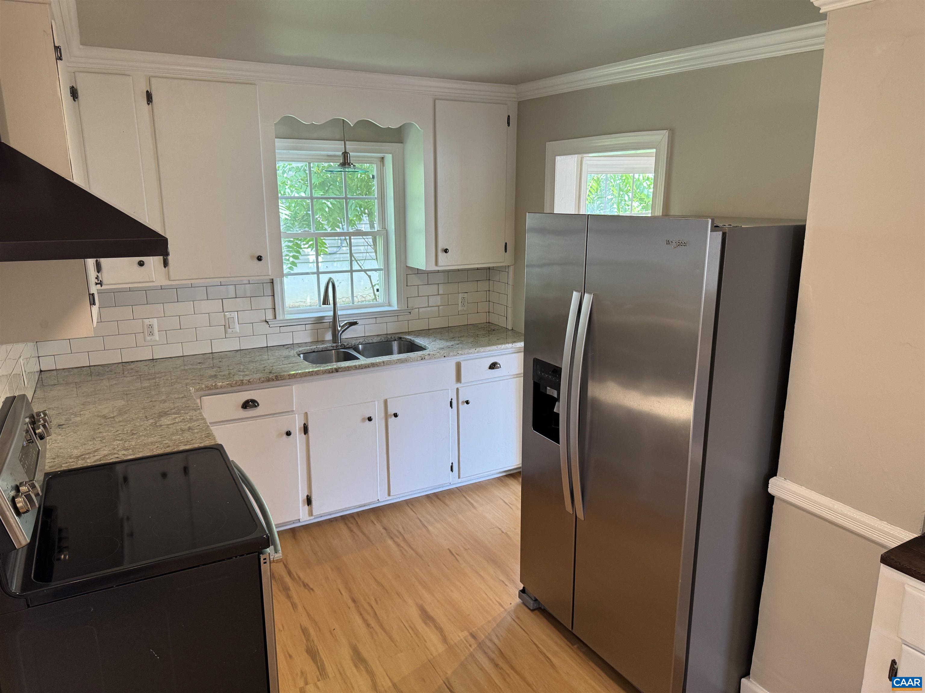 1015 Cherry Avenue Charlottesville, VA 22903 - Photo 7 of 12 Kitchen