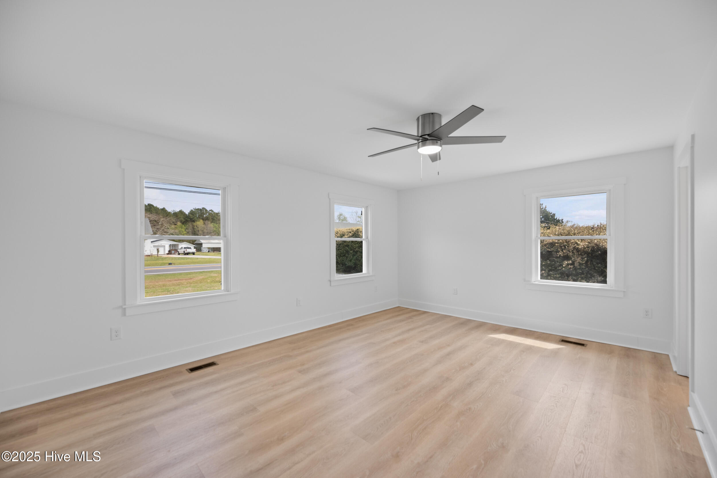 750 Shawboro Road Shawboro, NC 27973 - Photo 22 of 42 Master bedroom 17X13