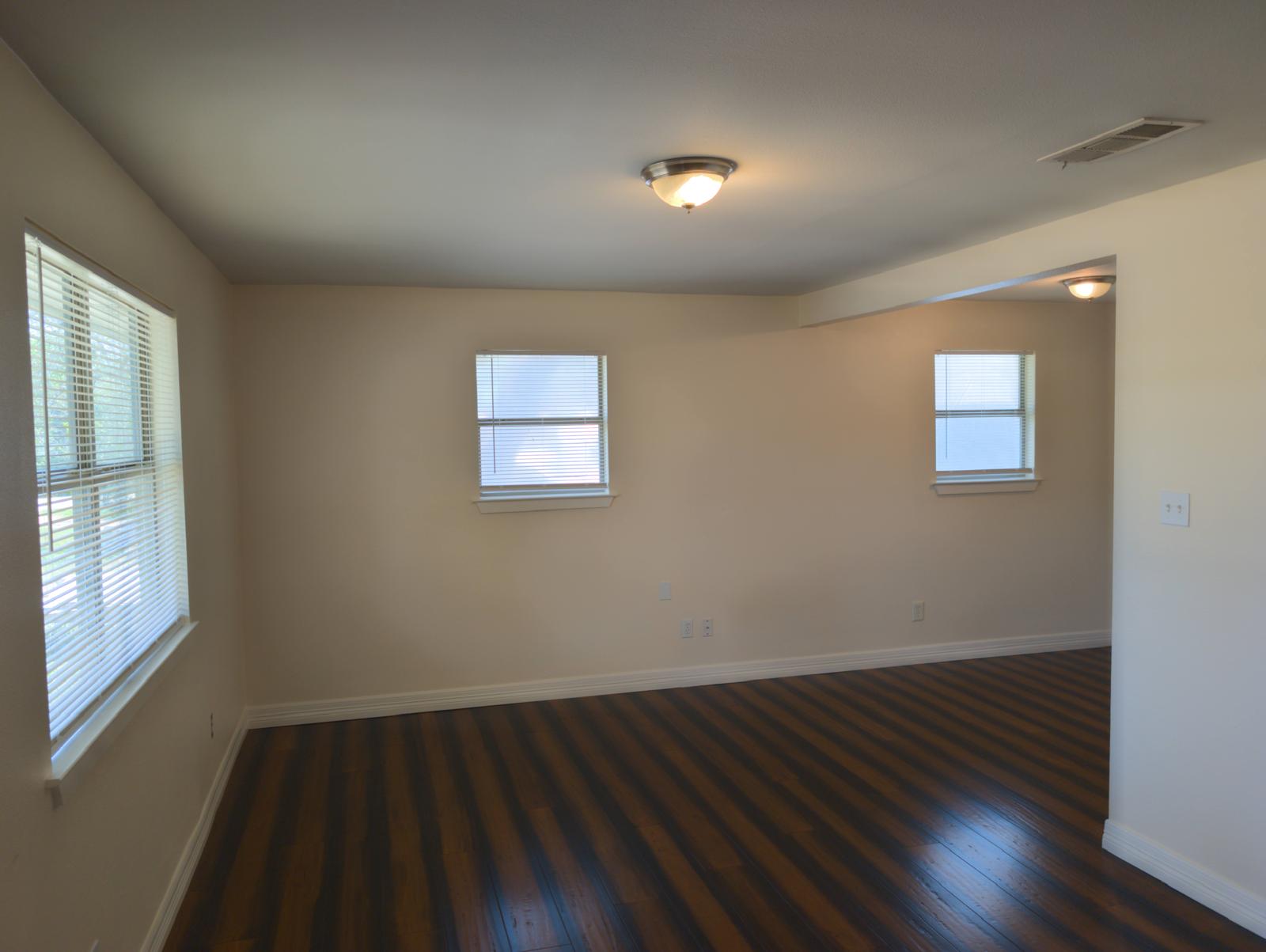 6202 Hudson Bend Road Austin, TX 78734 - Photo 7 of 10 Gallery Image 7