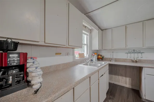 $1,500 | 2316 Green Meadows Drive, Sealy, TX 77474