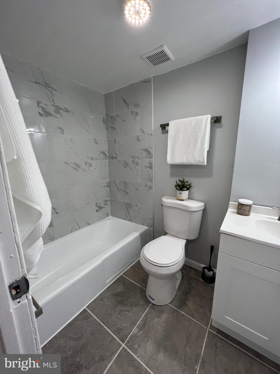1861 Addison Road South District Heights, MD 20747 - Photo 10 of 17