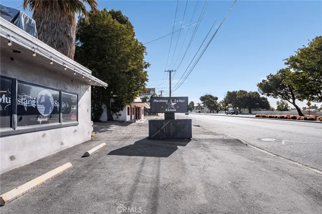 a view of multiple house