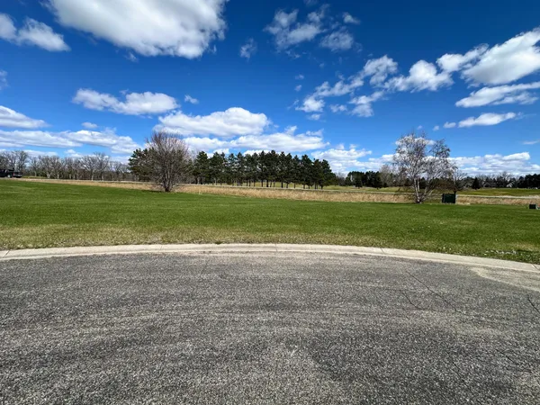 $53,600 | 991 Links Way North, Perham, MN 56573