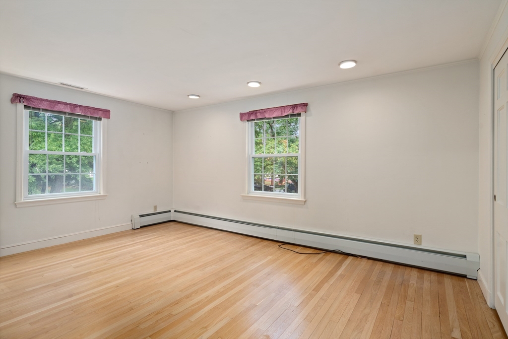 10 Radcliffe Road Weston, MA 02493 - Photo 6 of 41