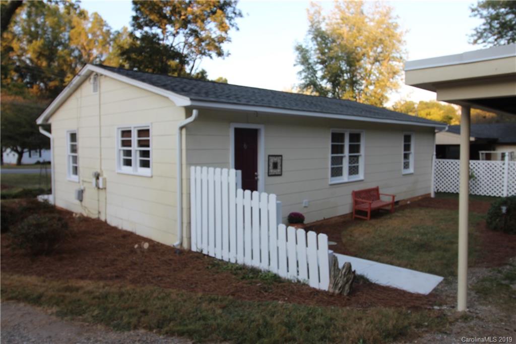 626 Hartness Road Statesville, NC 28677 - Photo 3 of 22 Gallery Image 3