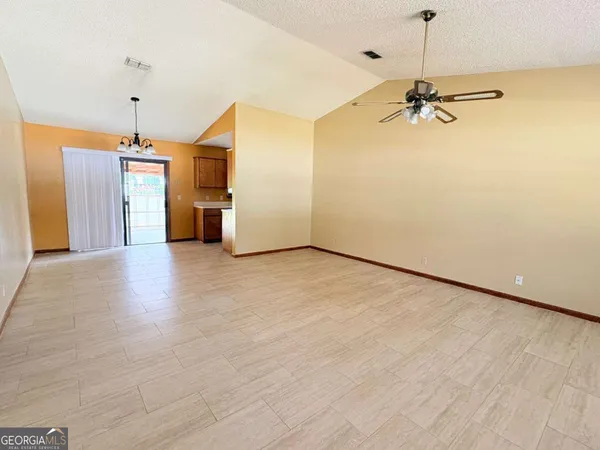 $1,800 | 603 Plantation Village Drive, St. Marys, GA 31558