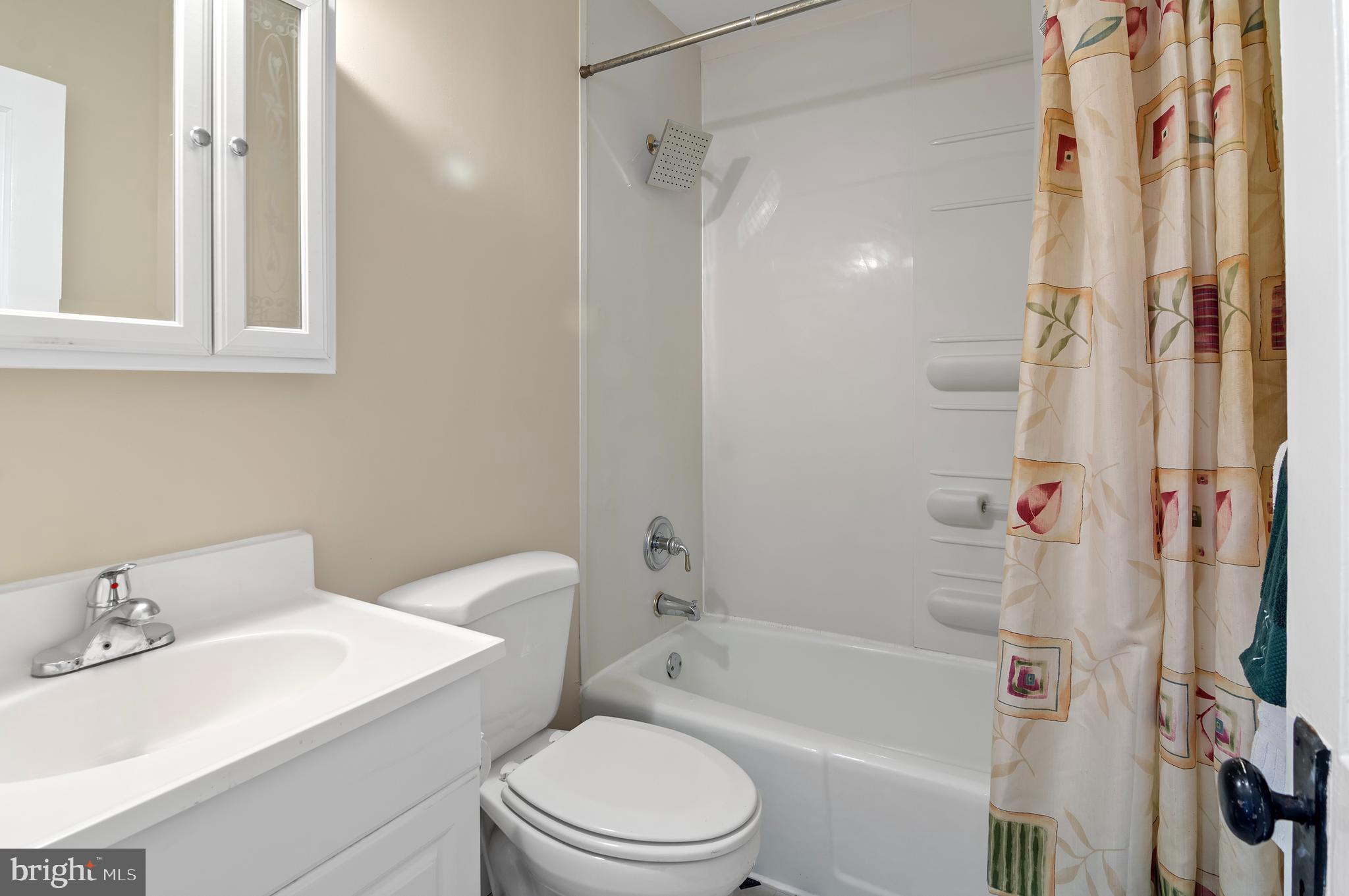 7773 Emerson Road Hyattsville, MD 20784 - Photo 15 of 25 Gallery Image 15