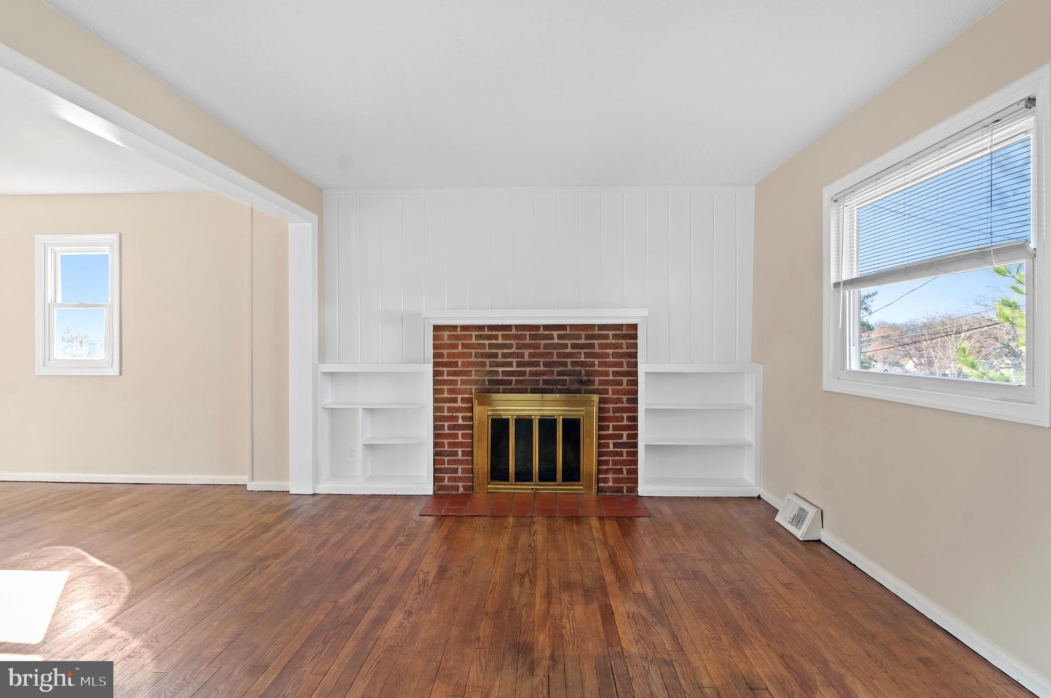 7773 Emerson Road Hyattsville, MD 20784 - Photo 4 of 25 Gallery Image 4