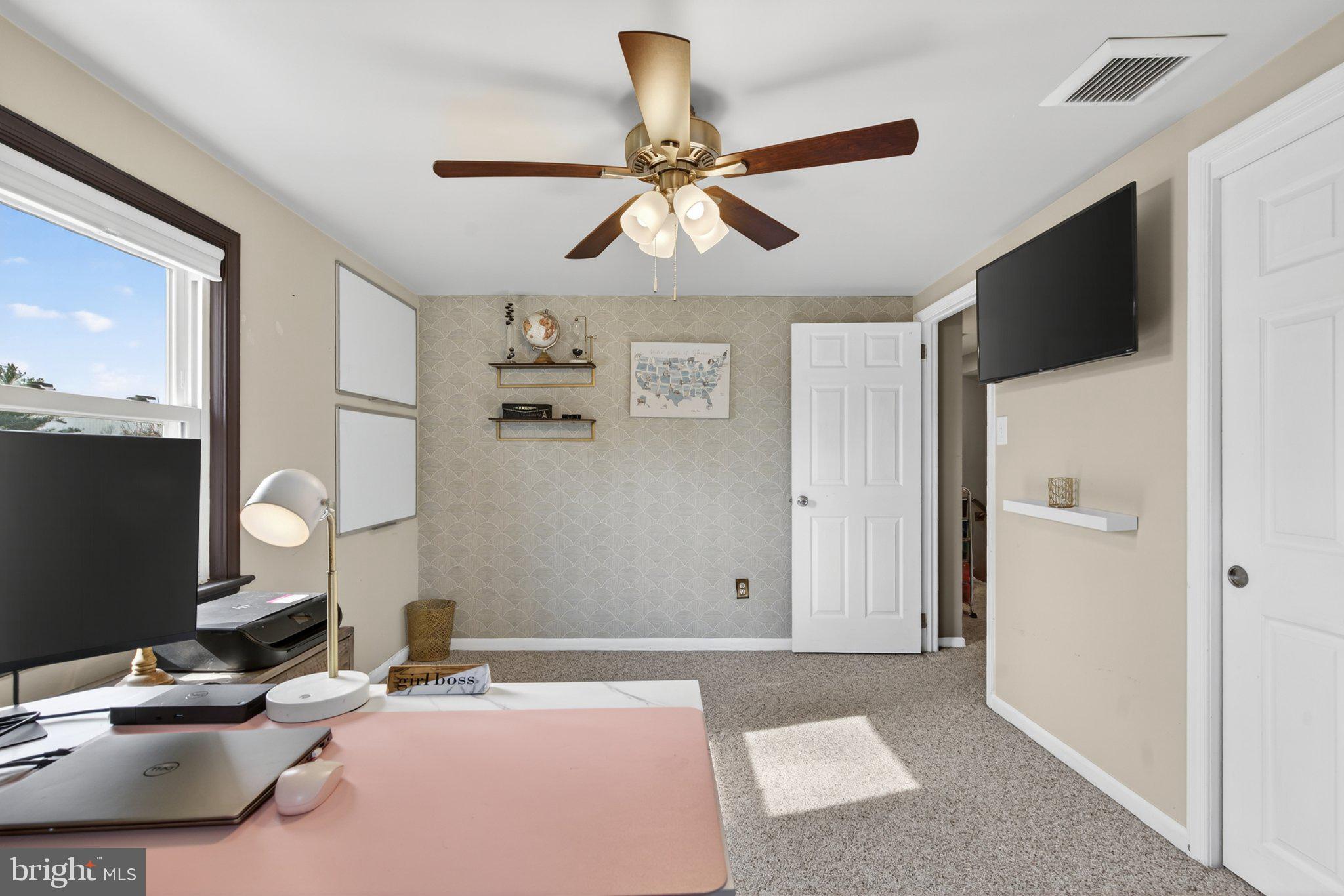 1100 South Valley Forge Road Lansdale, PA 19446 - Photo 27 of 43 Bright and inviting home office space.