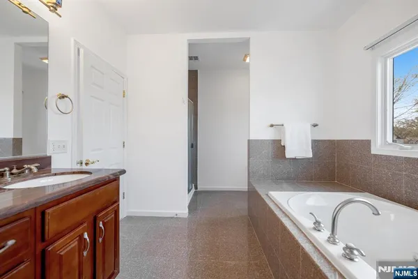 $1,595,000 | 177 Lawson Place, Paramus, NJ 07652