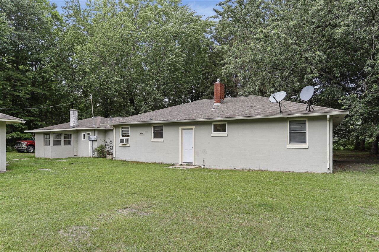 2718 Coloma Road Benton Harbor, MI 49022 - Photo 39 of 55