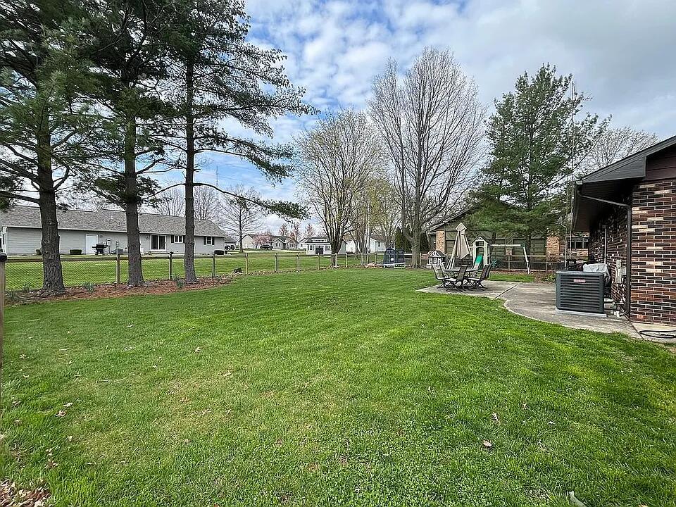 57 Jibby Estates Sullivan, IL 61951 - Photo 15 of 16 a view of a park with large trees