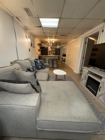 $1,800 | 30 Danforth Avenue, Unit 1, Jersey City, NJ 07305