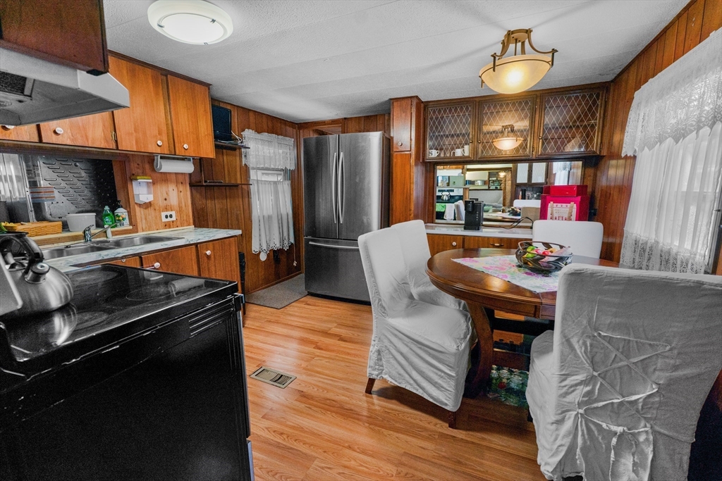 6 B Street Merrimac, MA 01860 - Photo 8 of 17