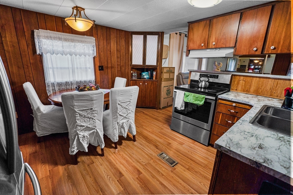 6 B Street Merrimac, MA 01860 - Photo 9 of 17