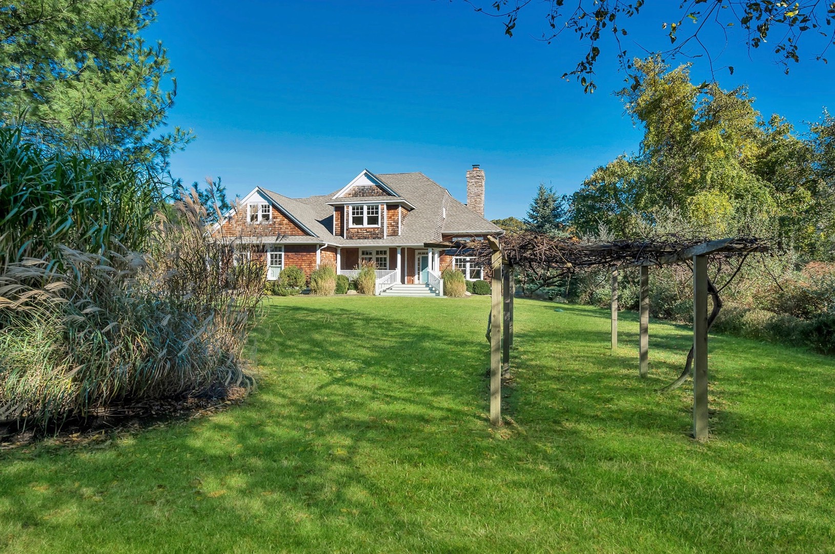 270 Ferry Road Sag Harbor, NY 11963 - Photo 4 of 45 Gallery Image 4