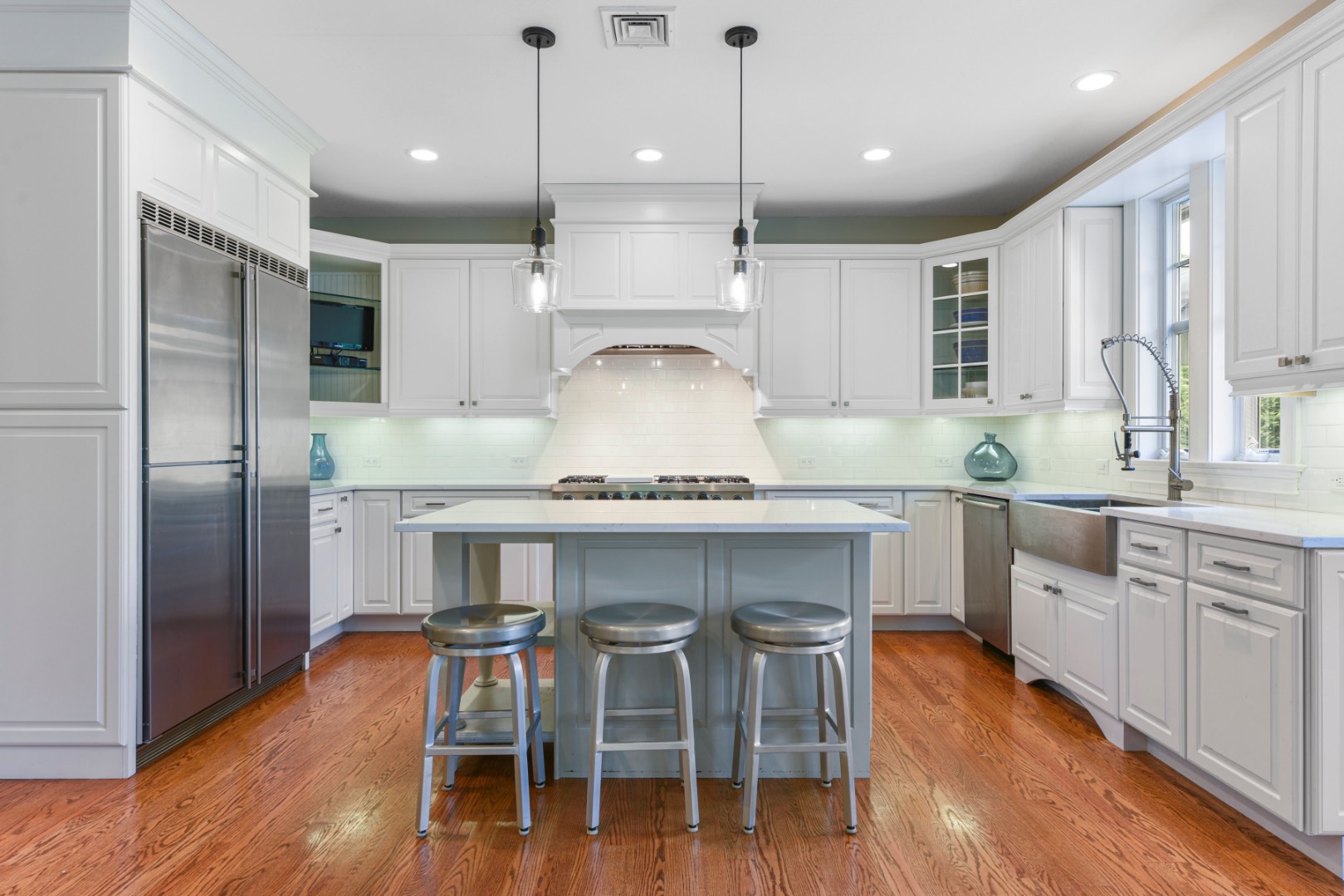 270 Ferry Road Sag Harbor, NY 11963 - Photo 9 of 45 Gallery Image 9