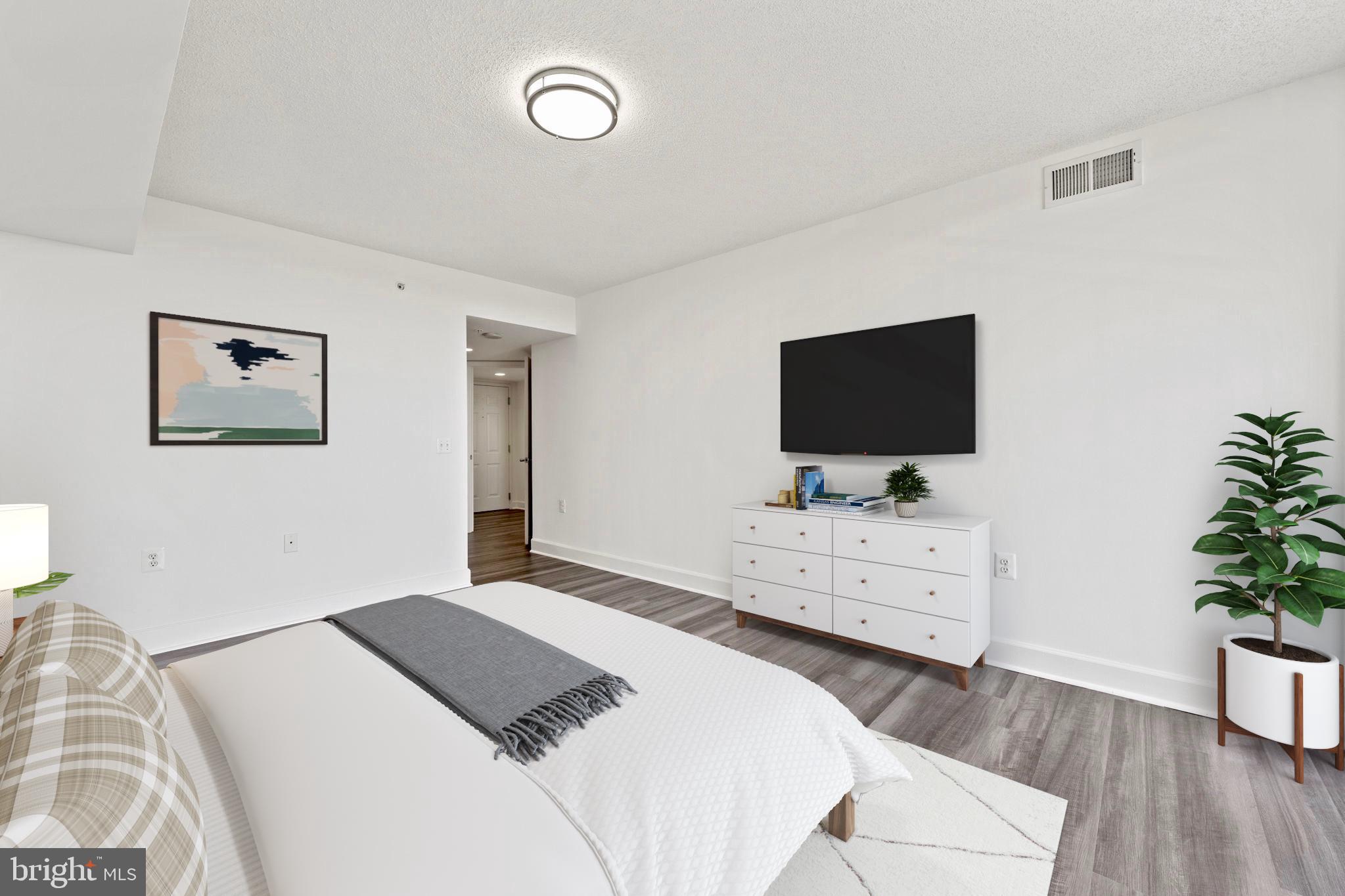 11800 Sunset Hills Road, Unit 1005 Reston, VA 20190 - Photo 6 of 42 Freshly painted w/new flooring