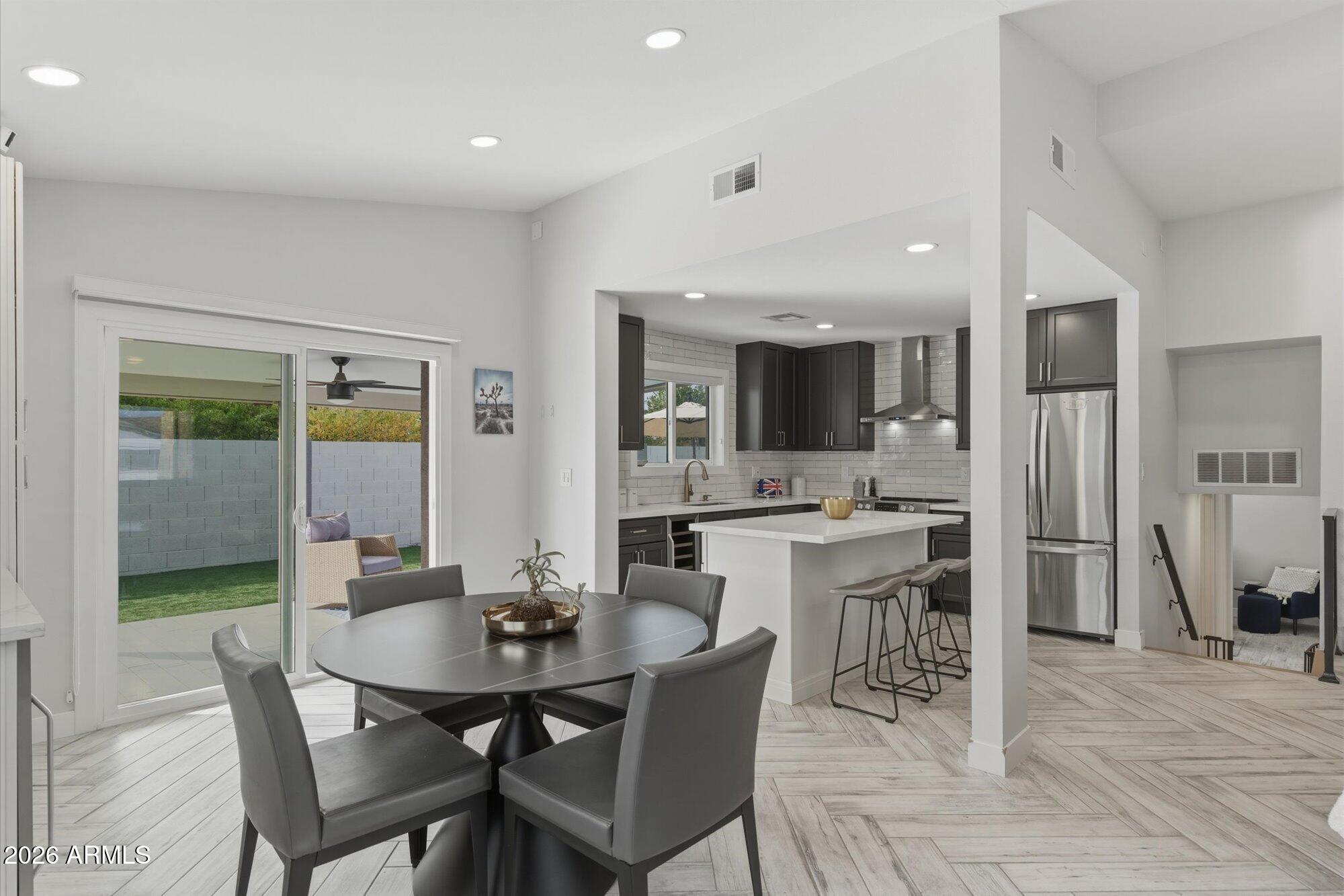 3929 East Mercer Lane Phoenix, AZ 85028 - Photo 8 of 29 Dining Area