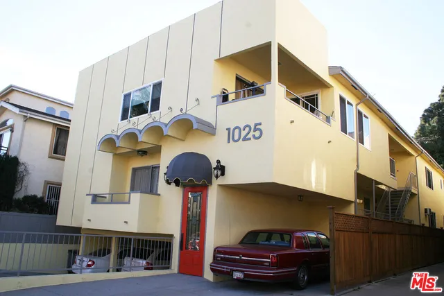$3,650 | 1025 South Sherbourne Drive, Unit 4, Los Angeles, CA 90035