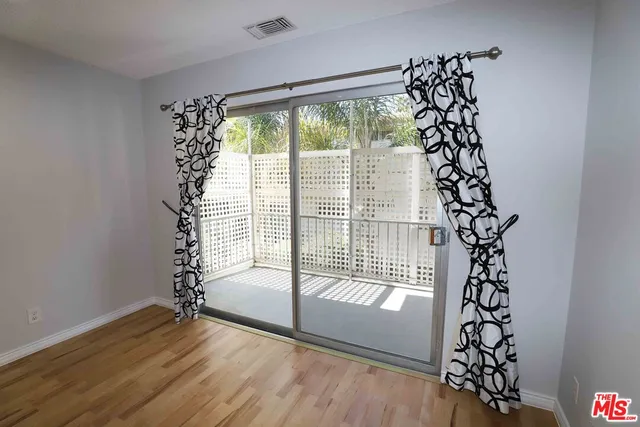 $3,650 | 1025 South Sherbourne Drive, Unit 4, Los Angeles, CA 90035