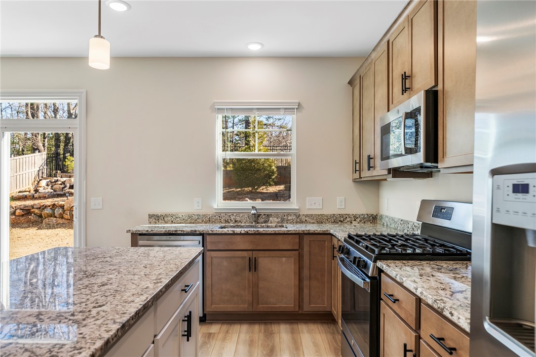 204 Ridgepark Lane Greenville, SC 29607 - Photo 18 of 39