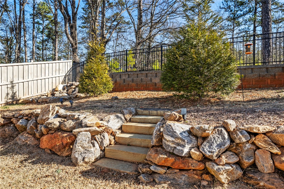 204 Ridgepark Lane Greenville, SC 29607 - Photo 37 of 39