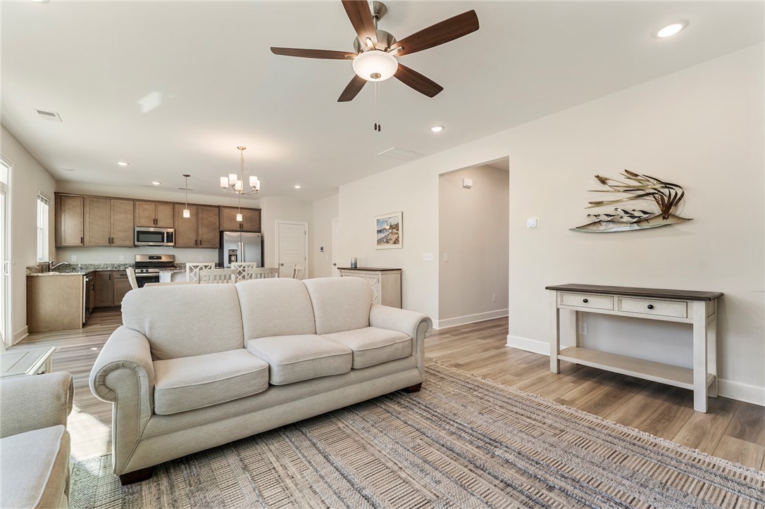 204 Ridgepark Lane Greenville, SC 29607 - Photo 10 of 39