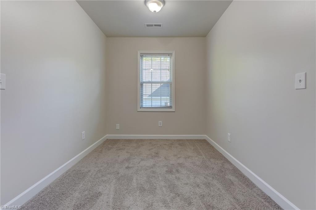 1608 Bridgeport Terrace High Point, NC 27265 - Photo 21 of 28 Loft