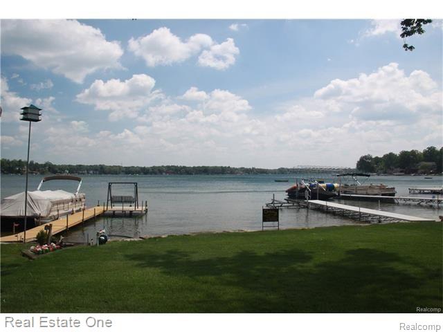 1885 Union Lake Road Commerce Township, MI 48382 - Photo 5 of 50