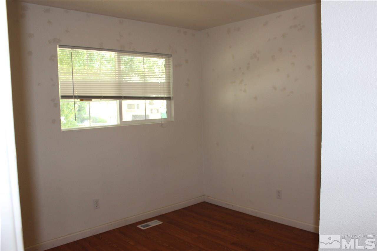 2160 Belcrest Circle Reno, NV 89512 - Photo 6 of 12 Photo 6