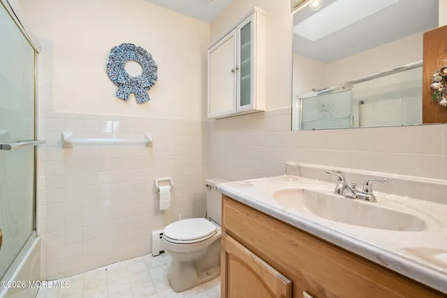 $315,000 | 24 Santiago Drive West, Toms River, NJ 08757