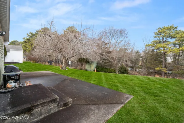 $315,000 | 24 Santiago Drive West, Toms River, NJ 08757