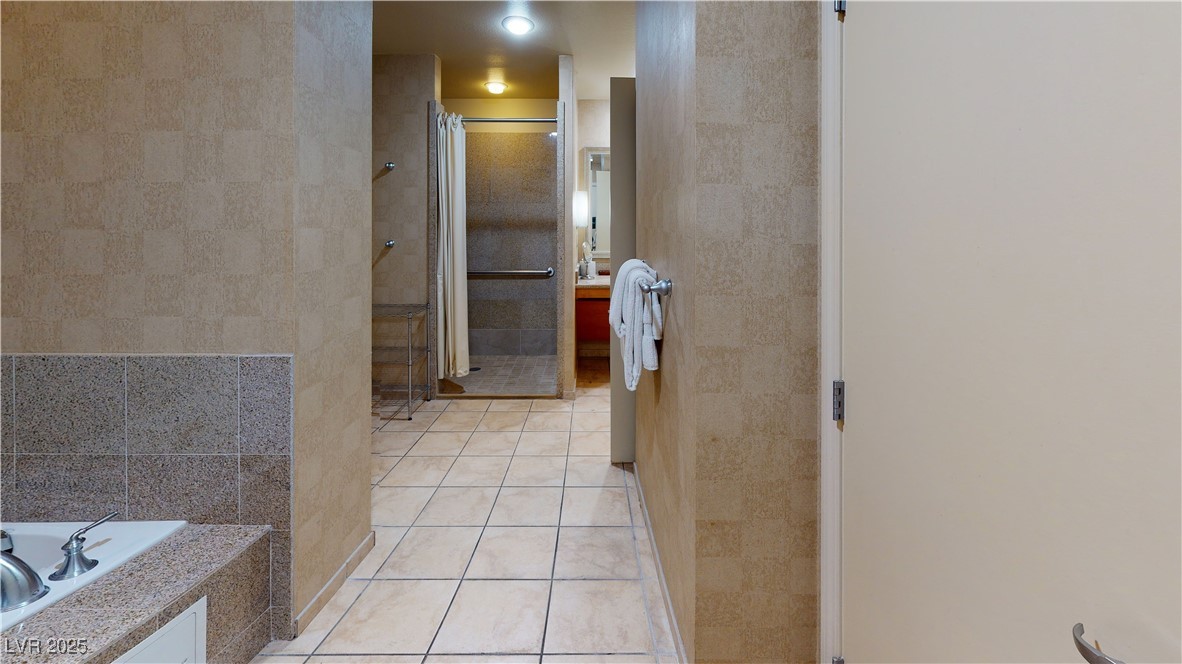 211 East Flamingo Road, Unit 202 Las Vegas, NV 89169 - Photo 13 of 25