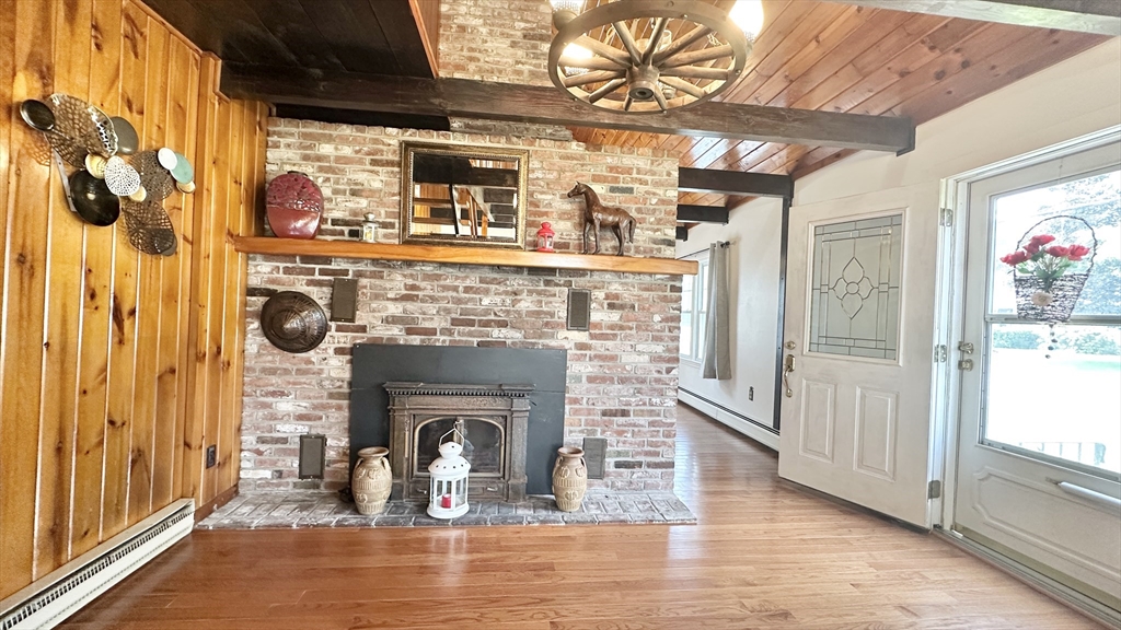12 New Searles Road Nashua, NH 03062 - Photo 7 of 16