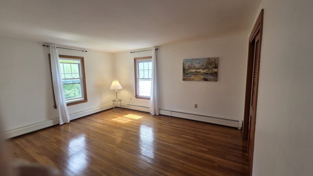 12 New Searles Road Nashua, NH 03062 - Photo 9 of 16