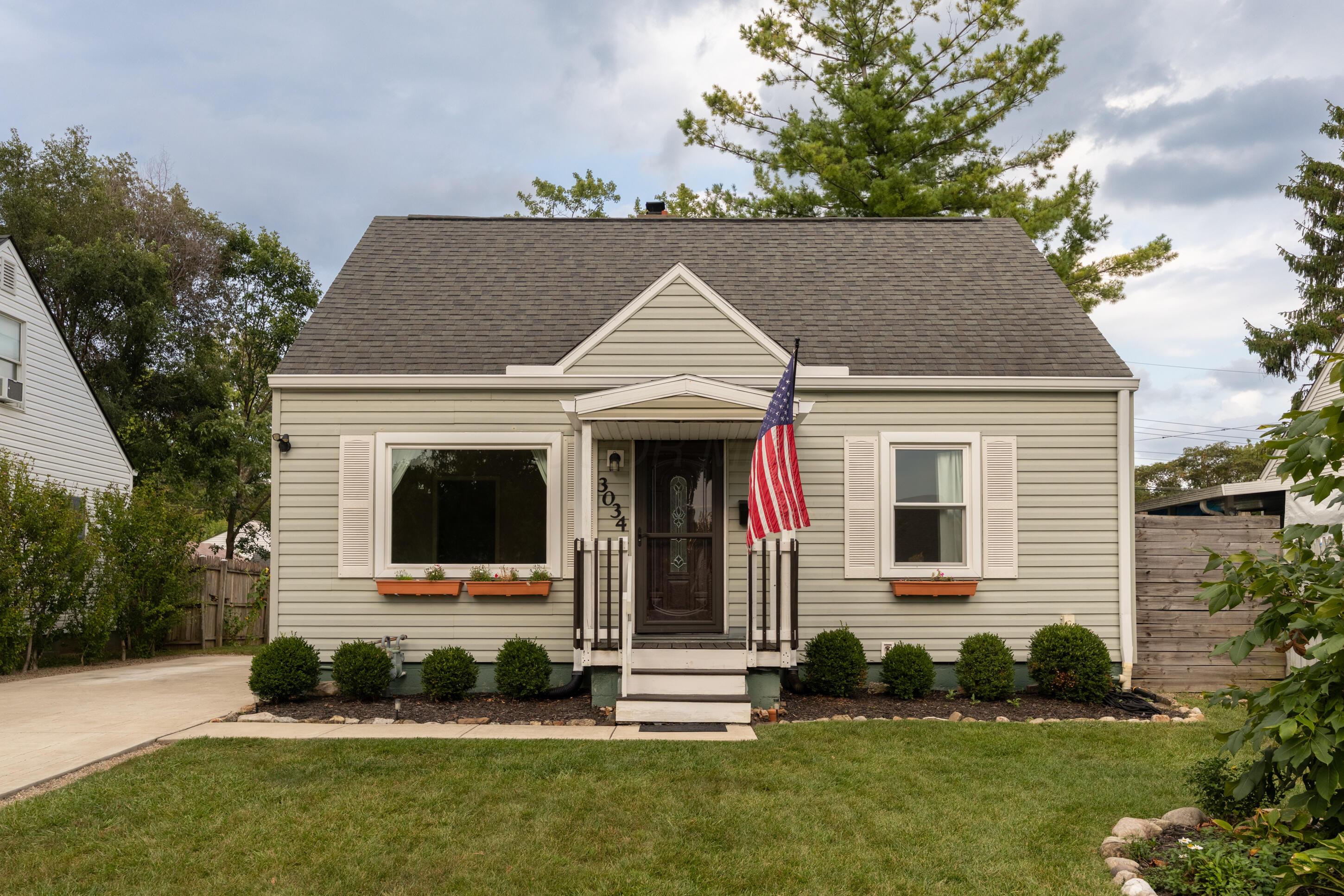 3034 Audubon Road Columbus, OH 43224 - Photo 1 of 34 Front of house