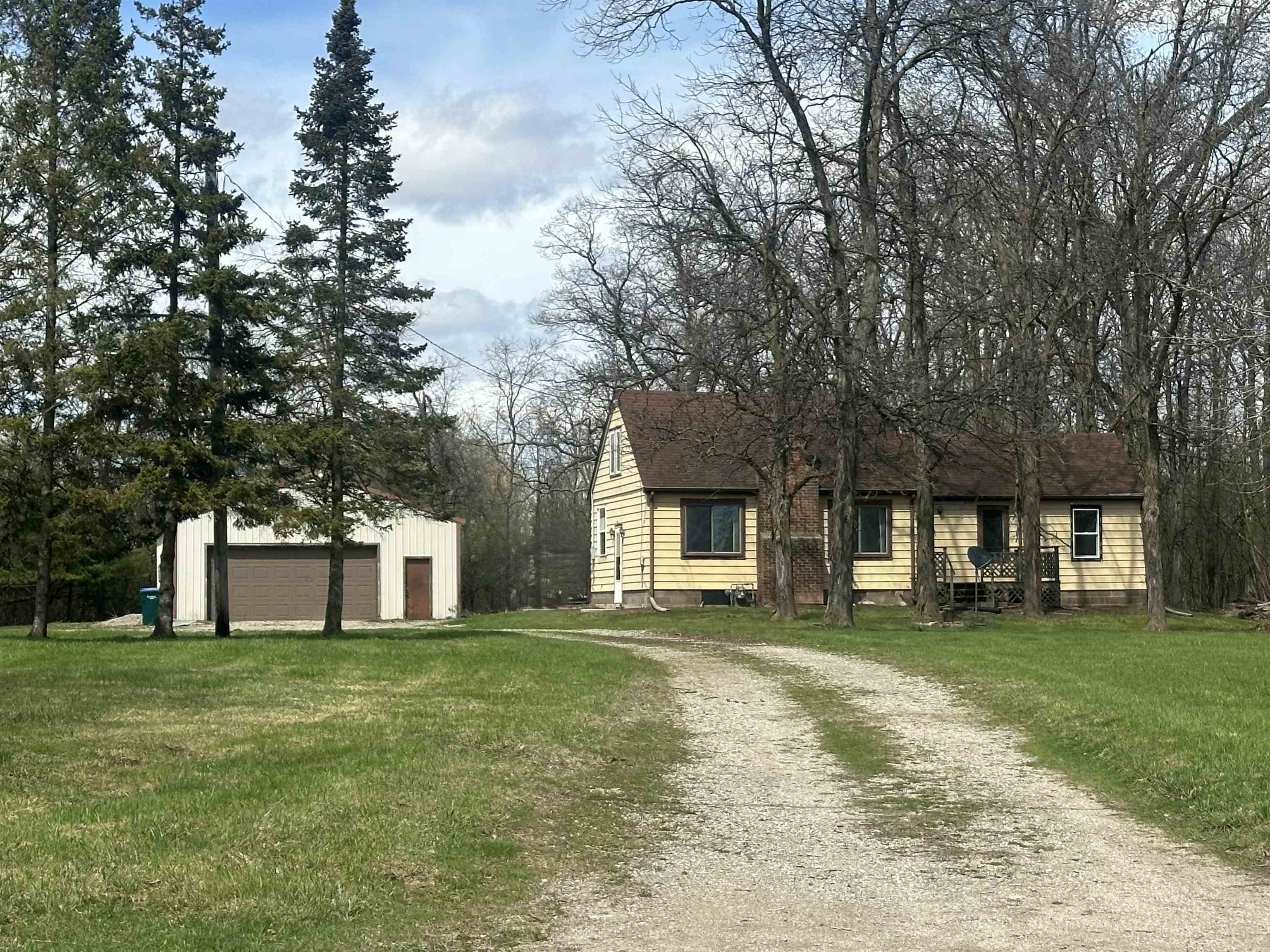2026 West 2nd Street Appleton, WI 54914 - Photo 1 of 18