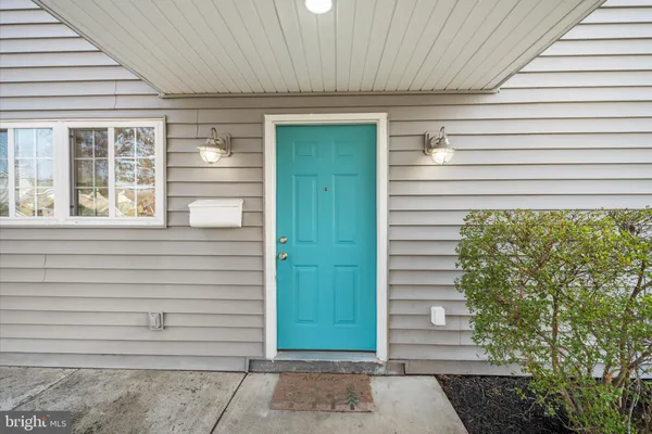 $724,900 | 7312 Falmouth Street, Springfield, VA 22150