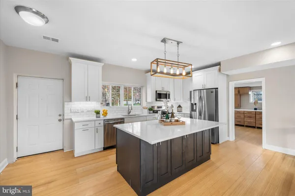 $724,900 | 7312 Falmouth Street, Springfield, VA 22150