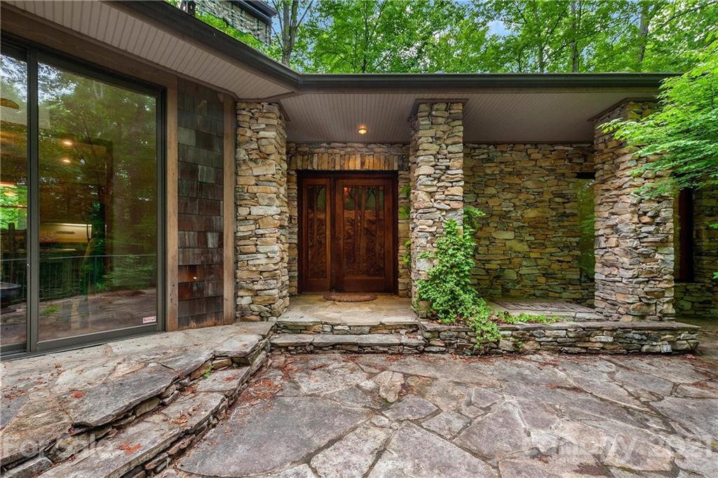 741 Honeycutt Road Marion, NC 28752 - Photo 2 of 27 Gallery Image 2