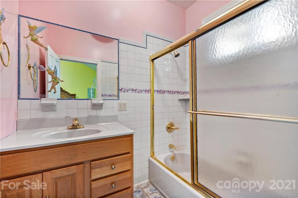 741 Honeycutt Road Marion, NC 28752 - Photo 17 of 27 Gallery Image 17