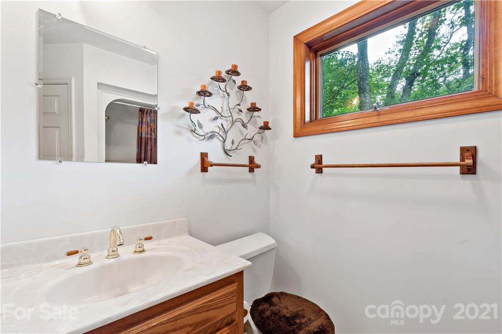 741 Honeycutt Road Marion, NC 28752 - Photo 20 of 27 Gallery Image 20