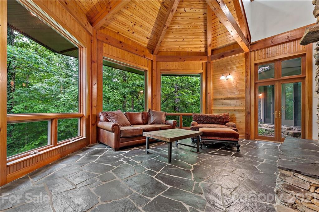 741 Honeycutt Road Marion, NC 28752 - Photo 4 of 27 Gallery Image 4