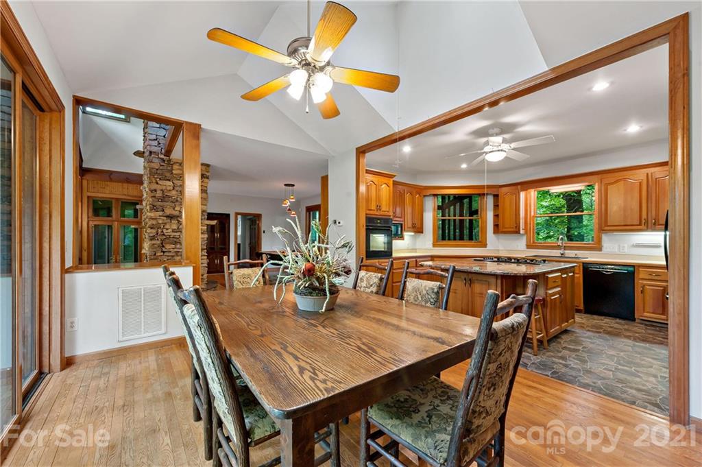 741 Honeycutt Road Marion, NC 28752 - Photo 7 of 27 Gallery Image 7