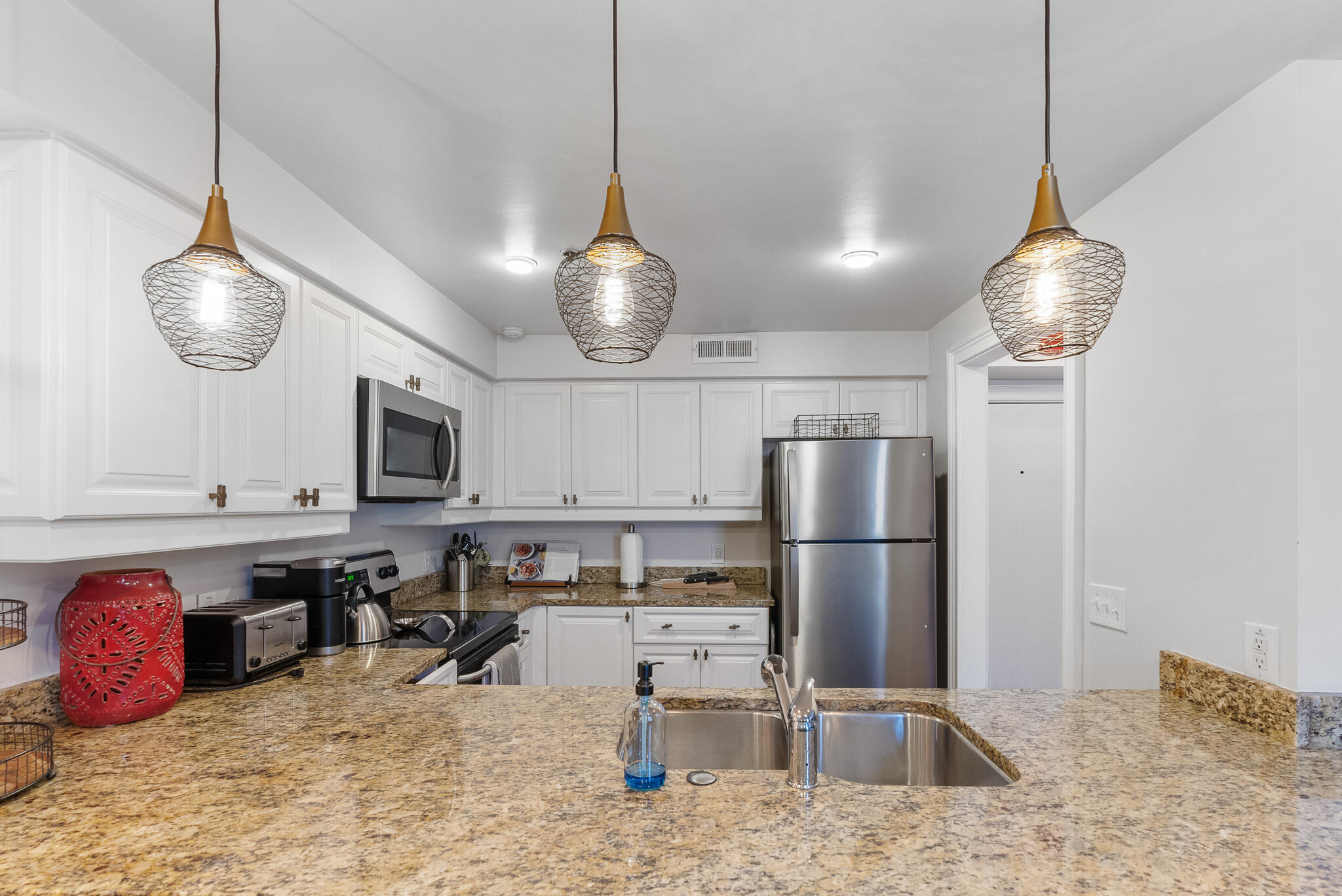 377 King Street, Unit 203 Charleston, SC 29401 - Photo 12 of 36 Kitchen