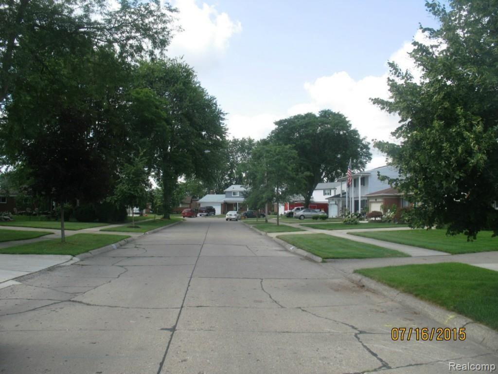 29306 Merrick Warren, MI 48092 - Photo 25 of 28 IMG_5609.jpg