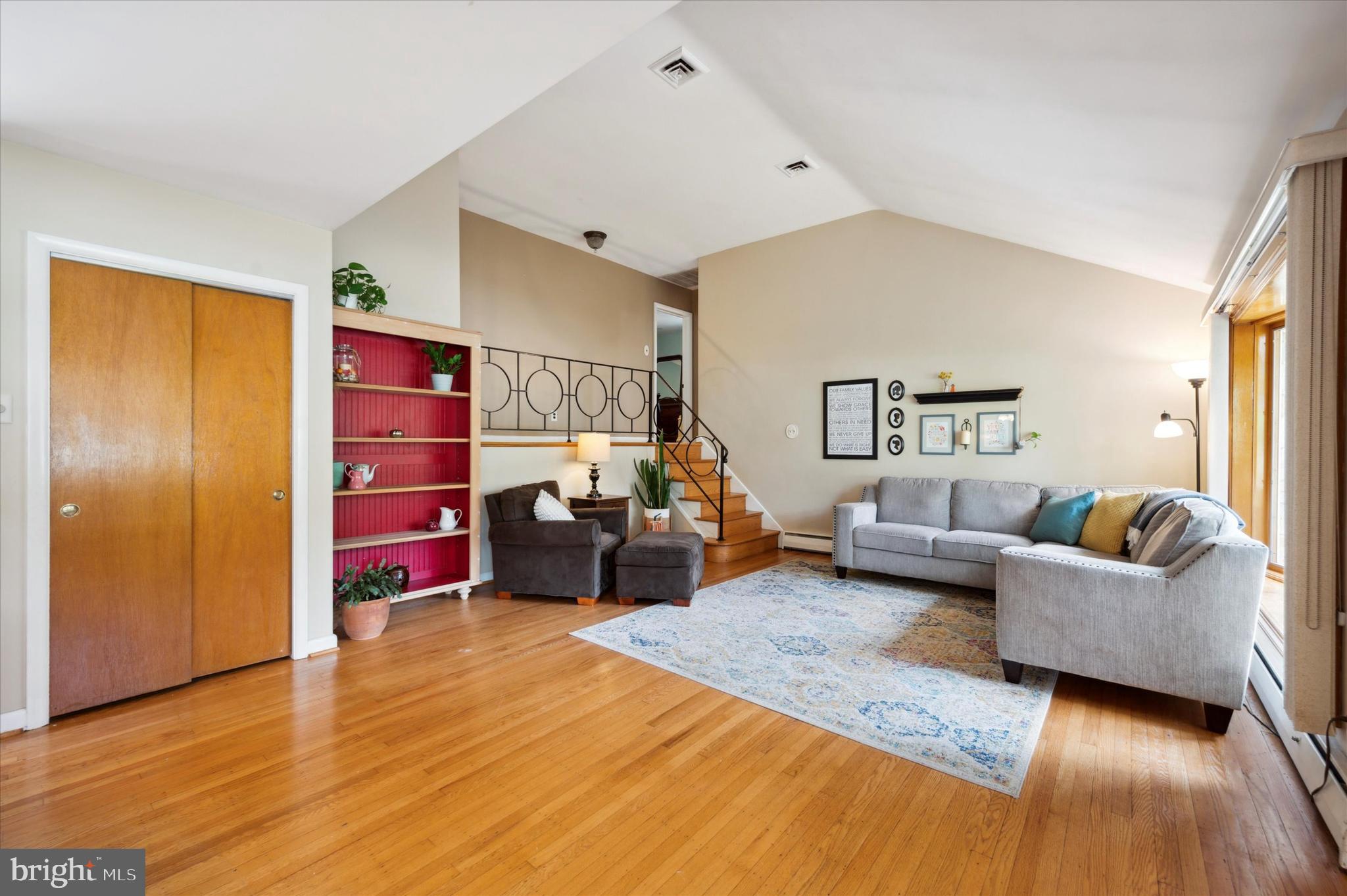 300 North Malin Road Broomall, PA 19008 - Photo 2 of 18