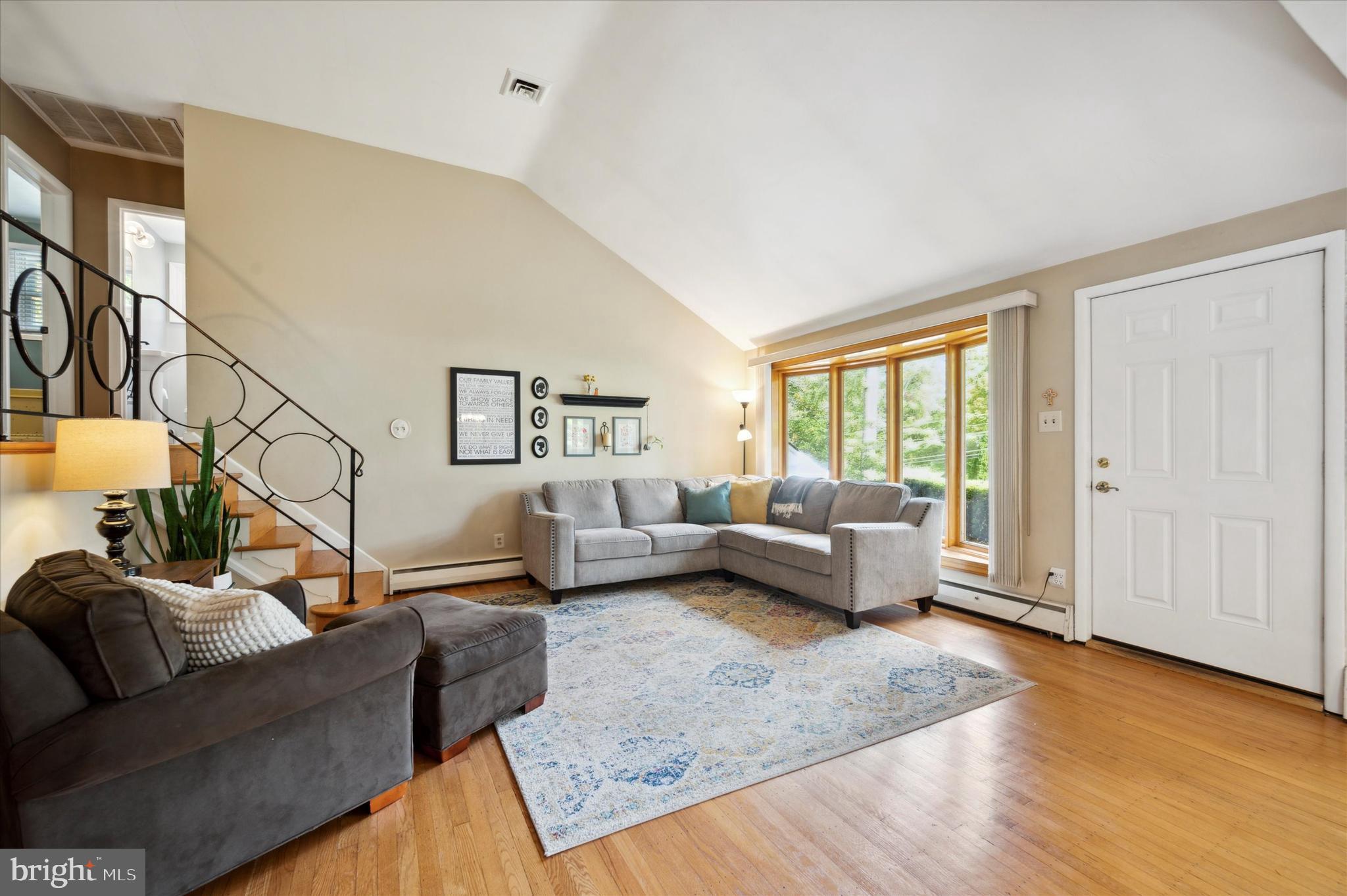 300 North Malin Road Broomall, PA 19008 - Photo 3 of 18